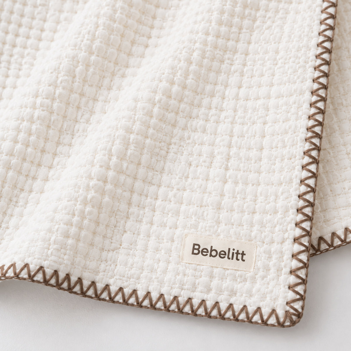 Babydecke Weiss – Detail