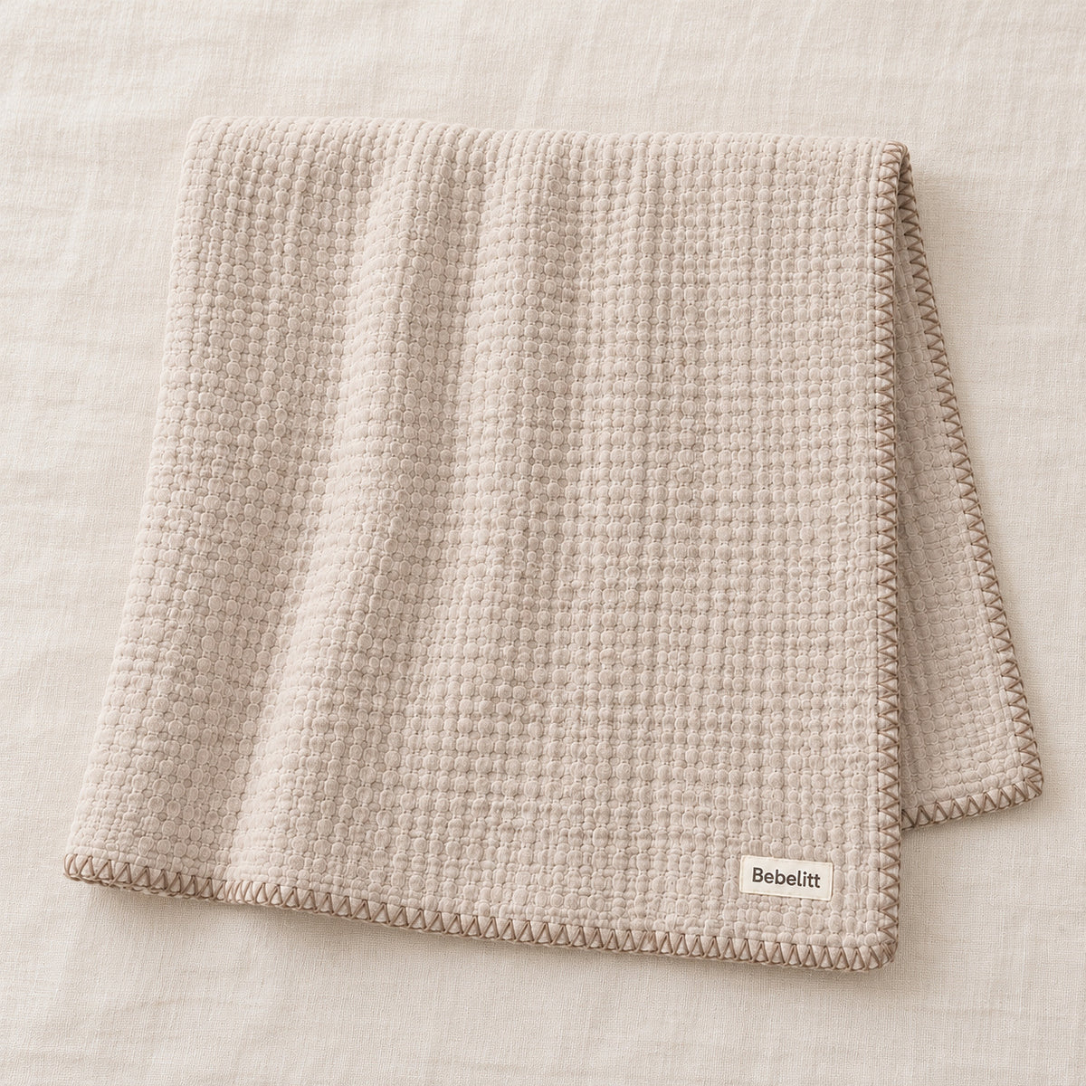 Babydecke Beige – Flatlay
